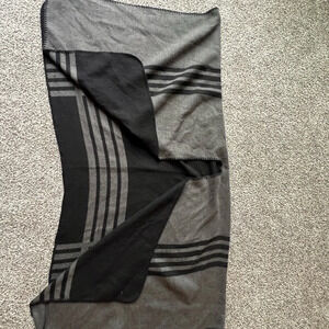 Bb Dakota reversible shall